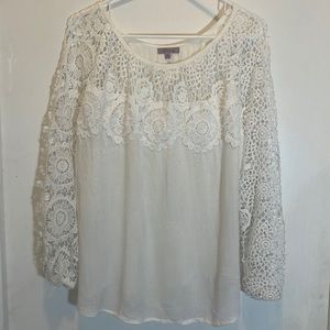 Ladies pullover blouse